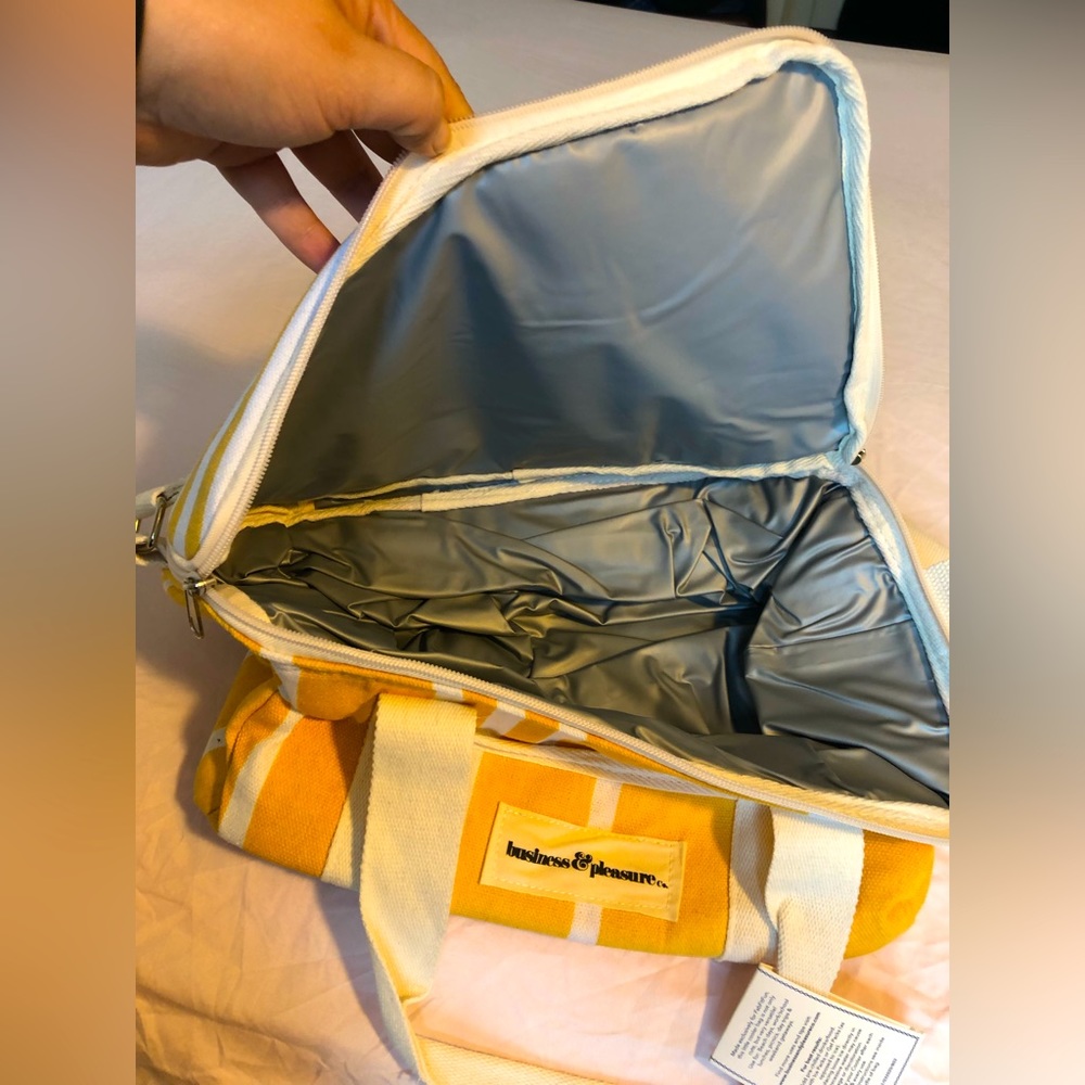Mustard Insulated Picnic Basket - Picture 3 of 5